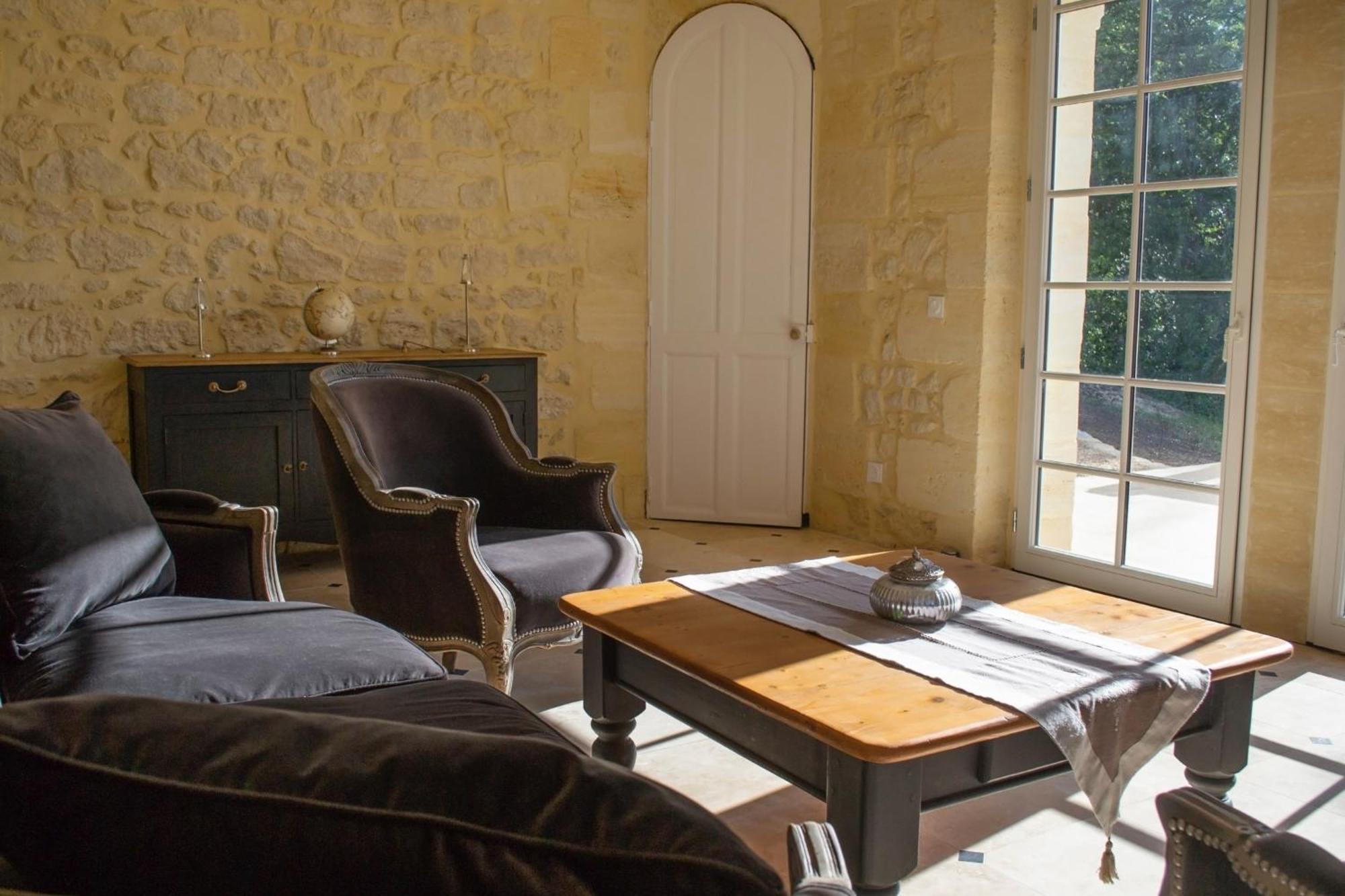 La Reserve Du Chateau De Roques Puisseguin Exterior photo