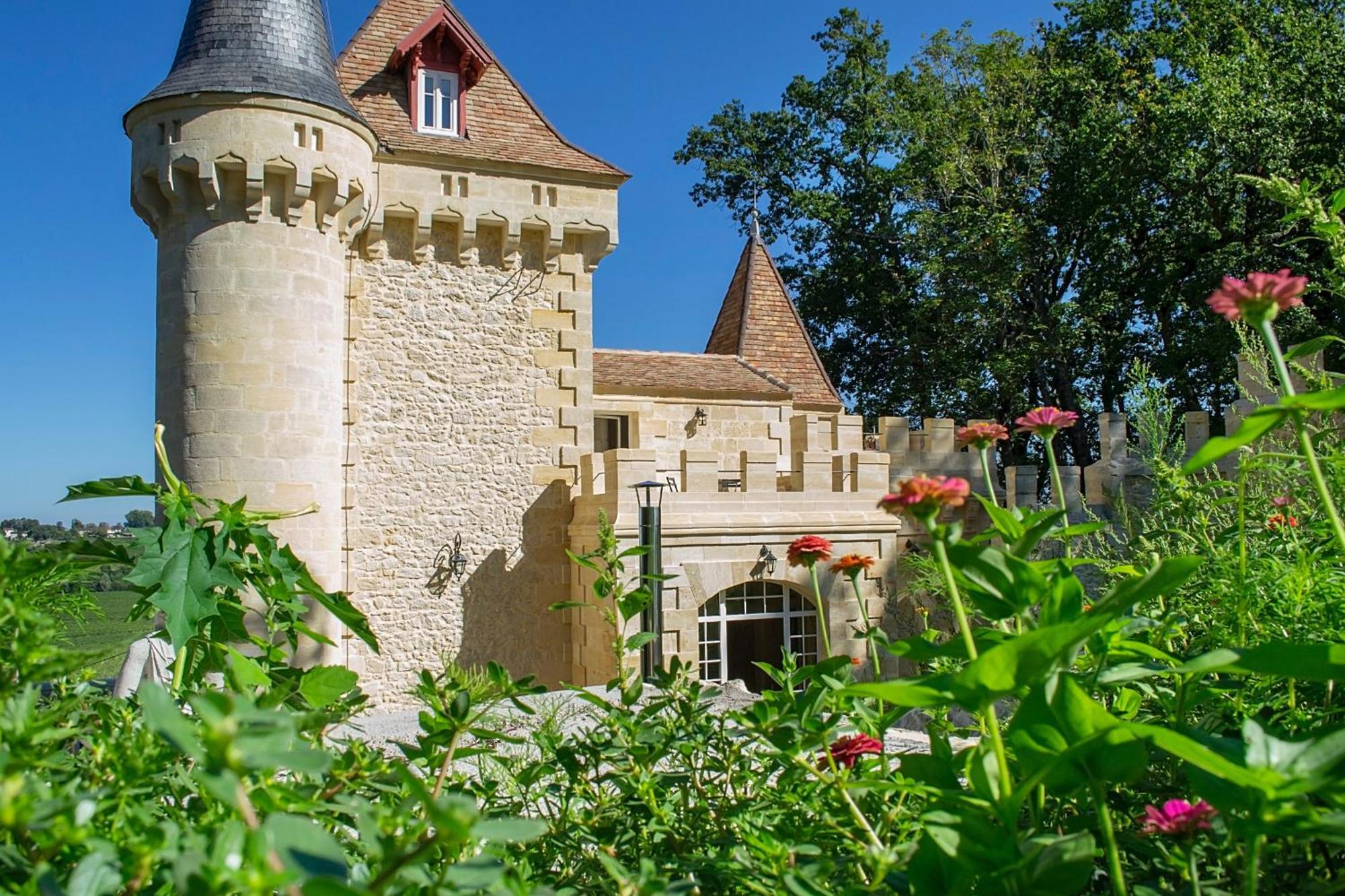 La Reserve Du Chateau De Roques Puisseguin Exterior photo